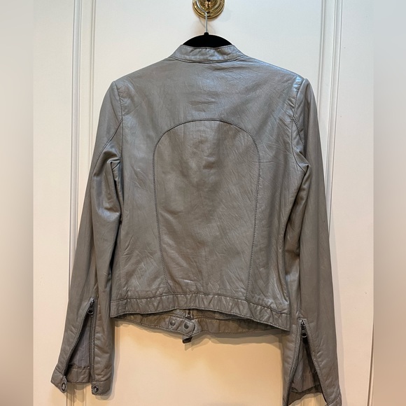 Sassy petite gray lambskin moto jacket - Picture 6 of 6